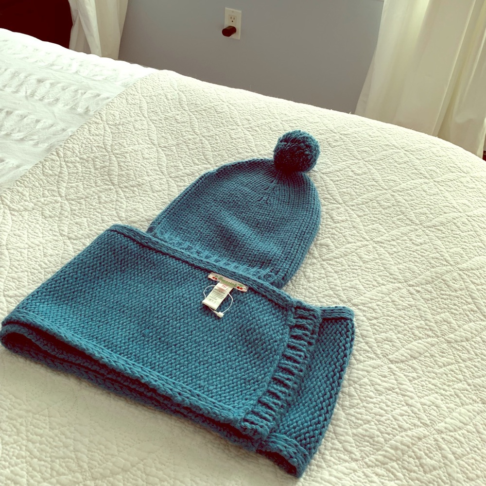 🍒 Bonpoint 🍒 Knitted Hat and Scarf